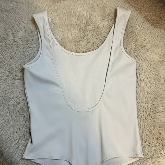 Kendal and Kylie low back bodysuit - Picture 2 of 2